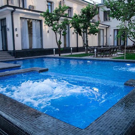 Turon Lux Hotel Самарканд Екстериор снимка