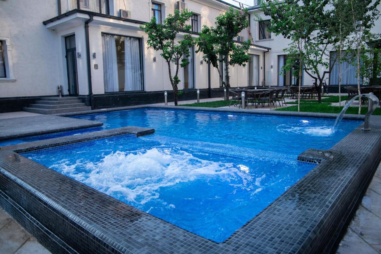 Turon Lux Hotel Самарканд Екстериор снимка