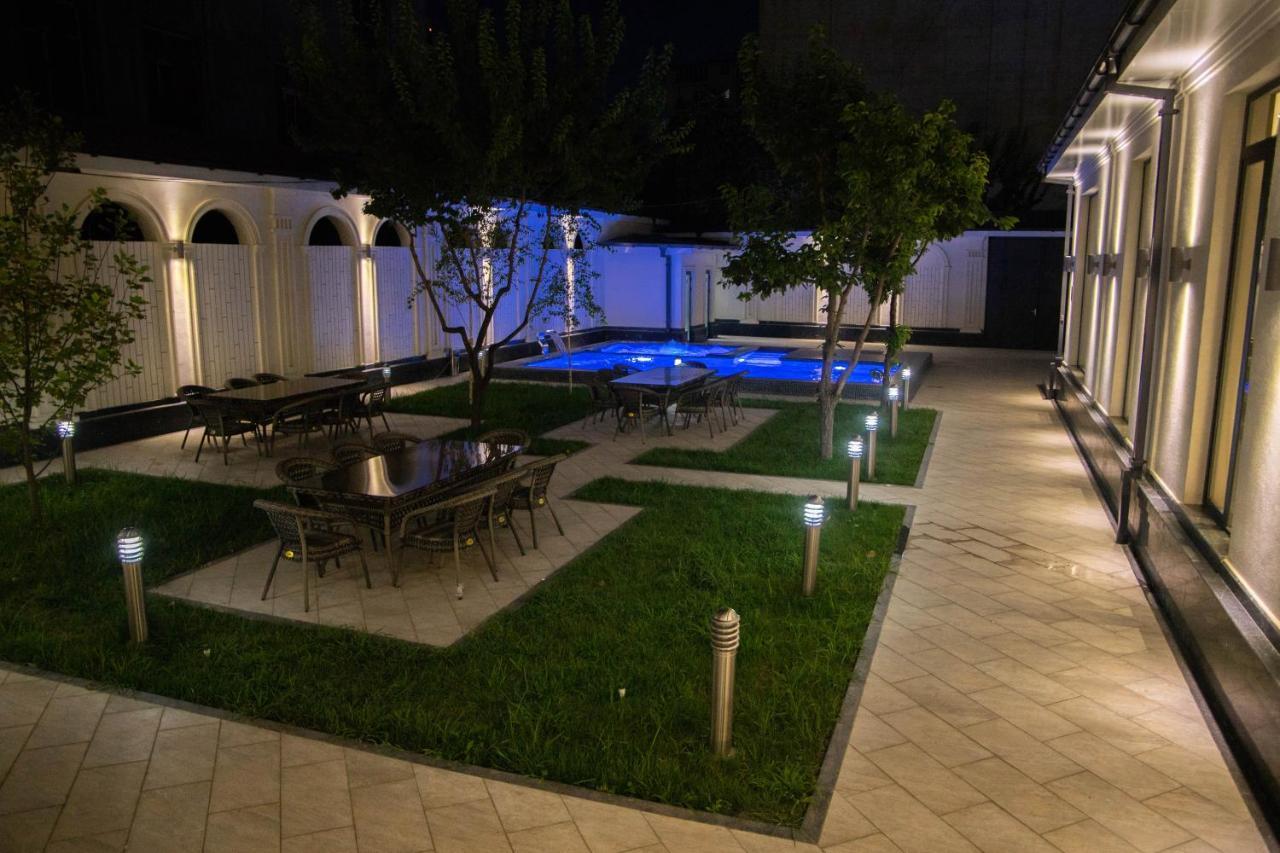 Turon Lux Hotel Самарканд Екстериор снимка