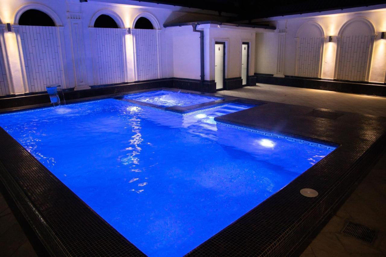 Turon Lux Hotel Самарканд Екстериор снимка
