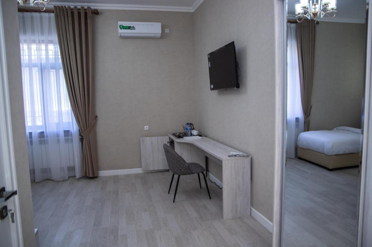 Turon Lux Hotel Самарканд Екстериор снимка
